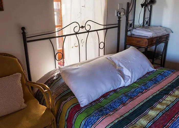 Hatzikyprianou Museum Konukevi Lazania