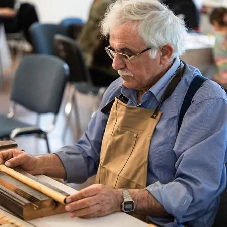 Hatzikyprianou Museum בית הארחה Lazania