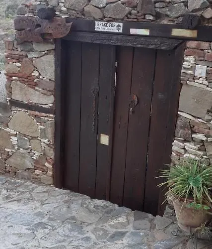 Hatzikyprianou Museum Gasthuis Lazania