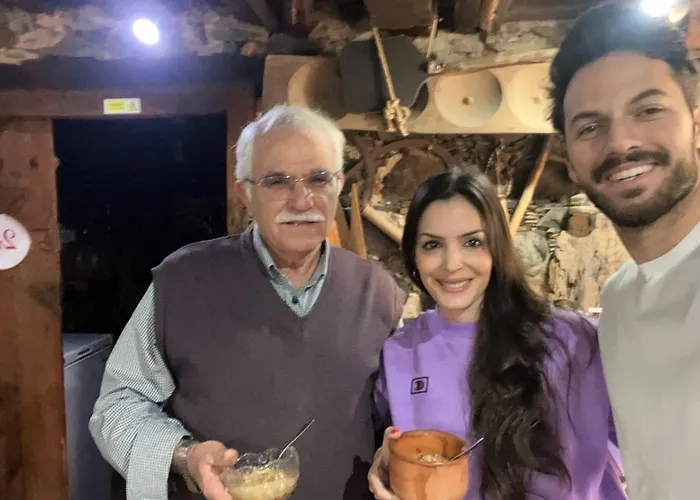 Hatzikyprianou Museum Gasthuis Lazania