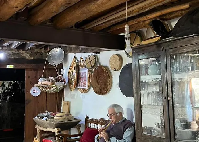 Gasthuis Hatzikyprianou Museum 3*