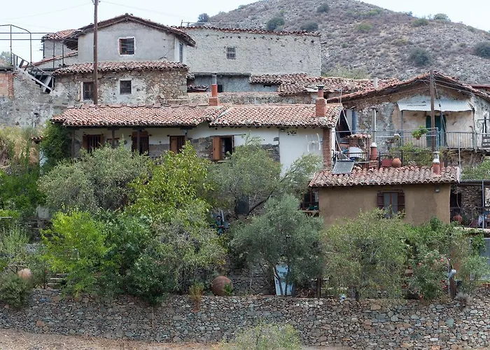Gasthuis Hatzikyprianou Museum Lazania