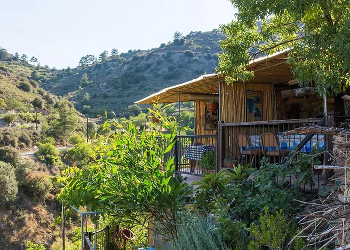 Gasthuis Hatzikyprianou Museum Lazania